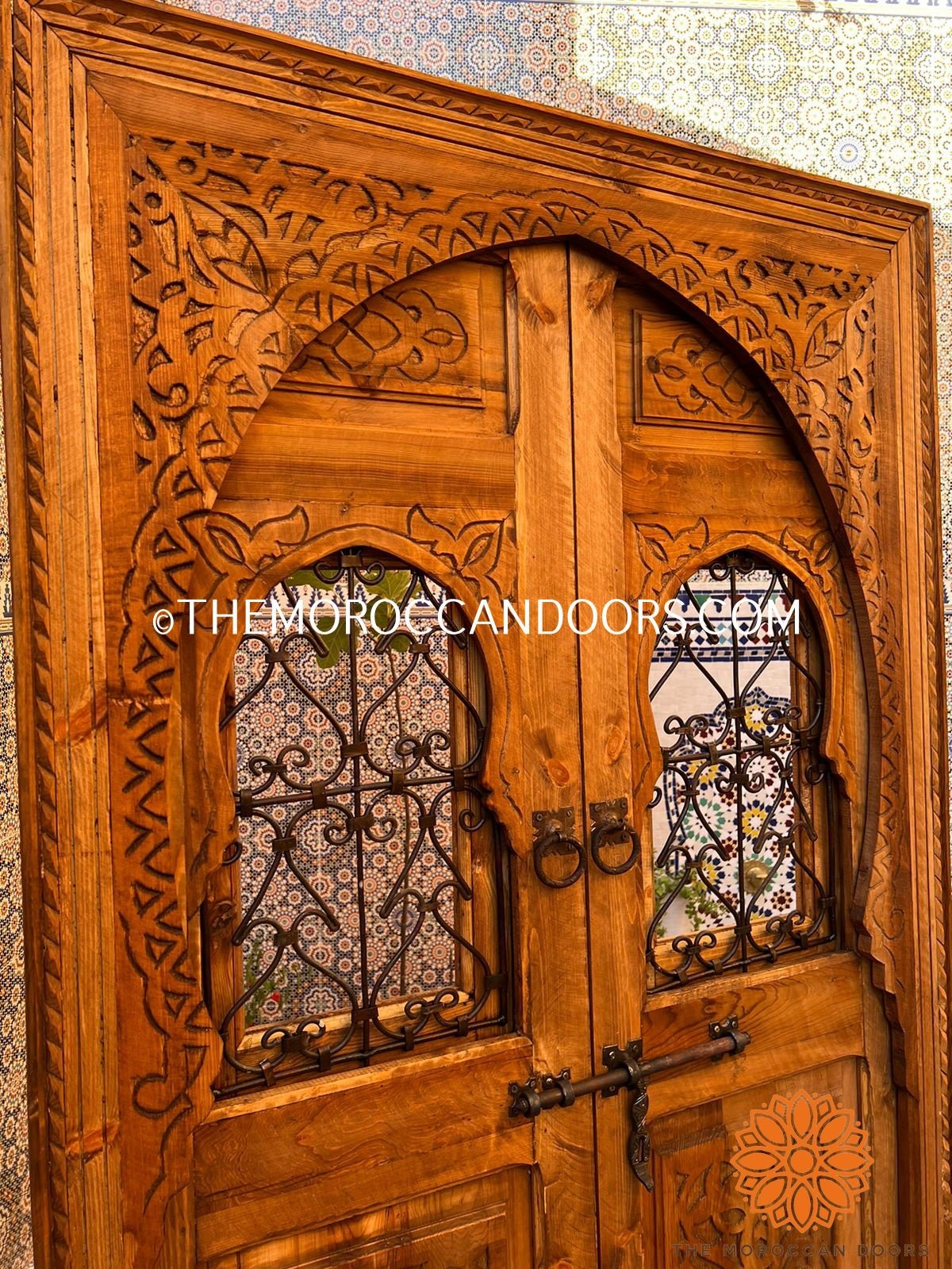 Traditional Geometric Carved Large Moroccan Double Panel Wooden Indoor Outdoor Moroccan Wooden Door With Iron Window Fer forgé Architectural