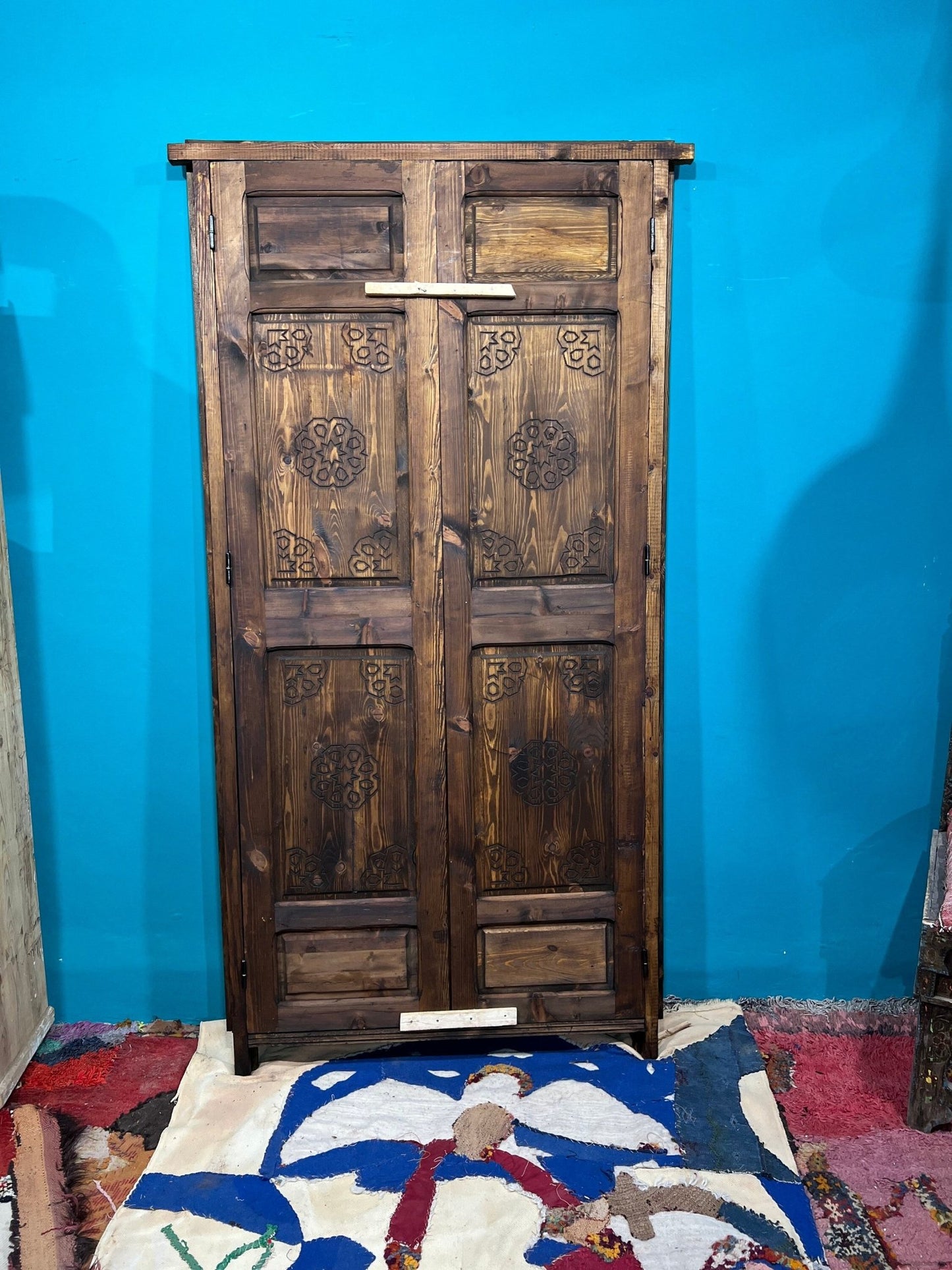 Wooden Double Carved Door , Amazing front door sale , Unique old carved antique door .
