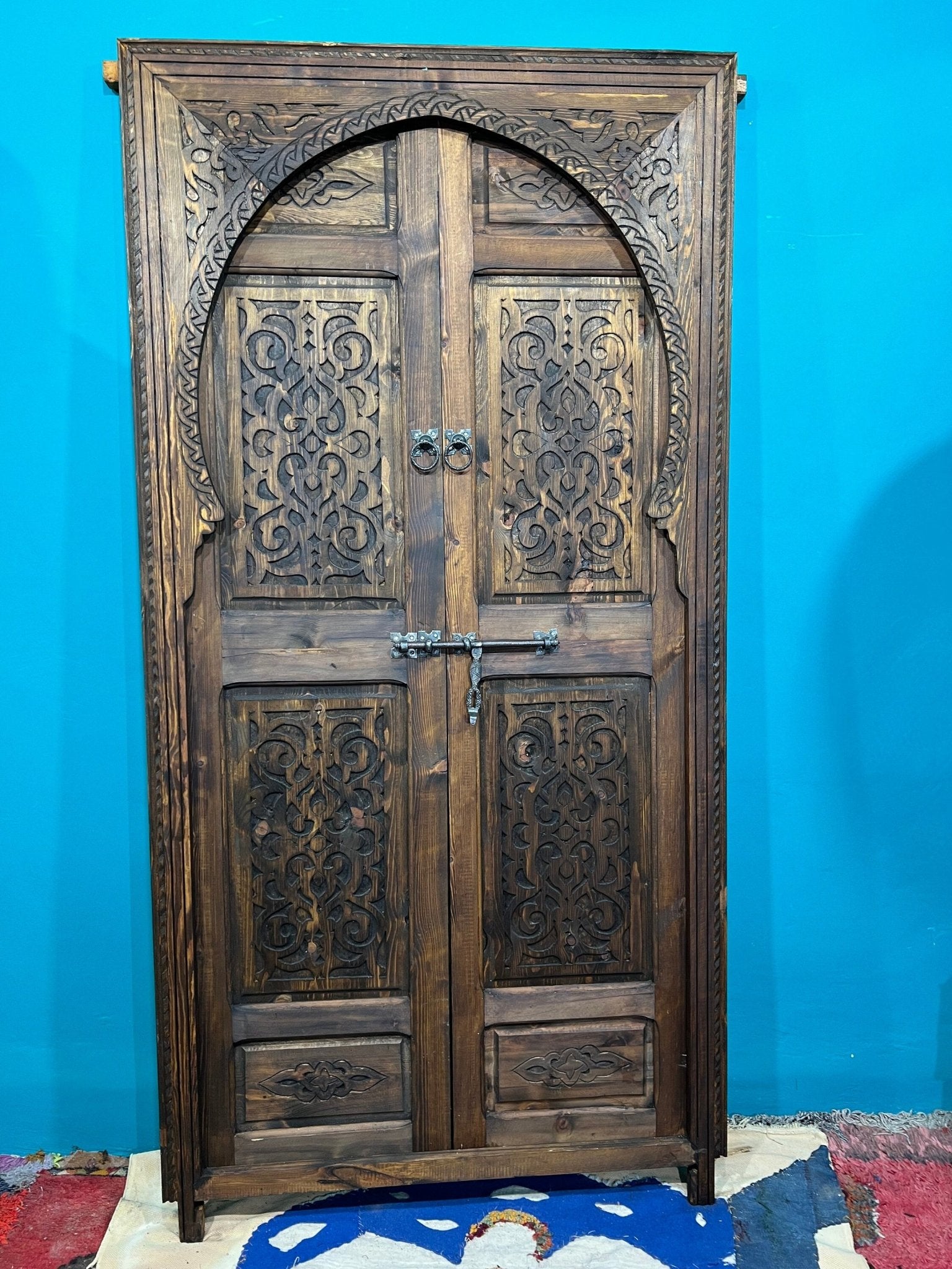 Wooden Double Carved Door , Amazing front door sale , Unique old carved antique door .